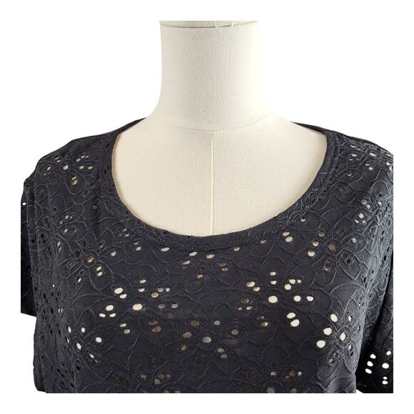 Nanette Lepore Large Black Short Sleeve Top Eyelet Floral Embroidery Peplum - Picture 7 of 14